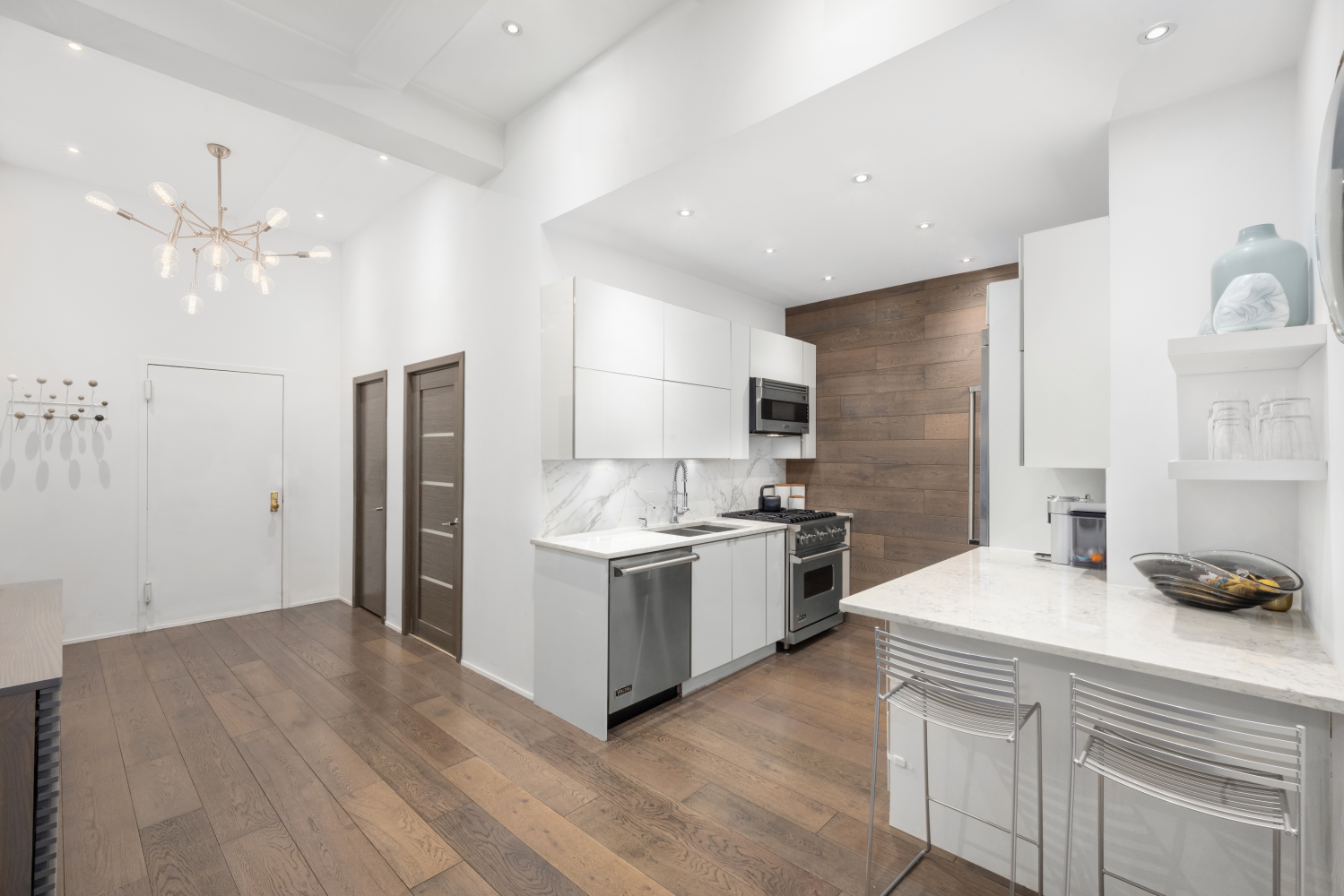 21 E 22ND Street 2B