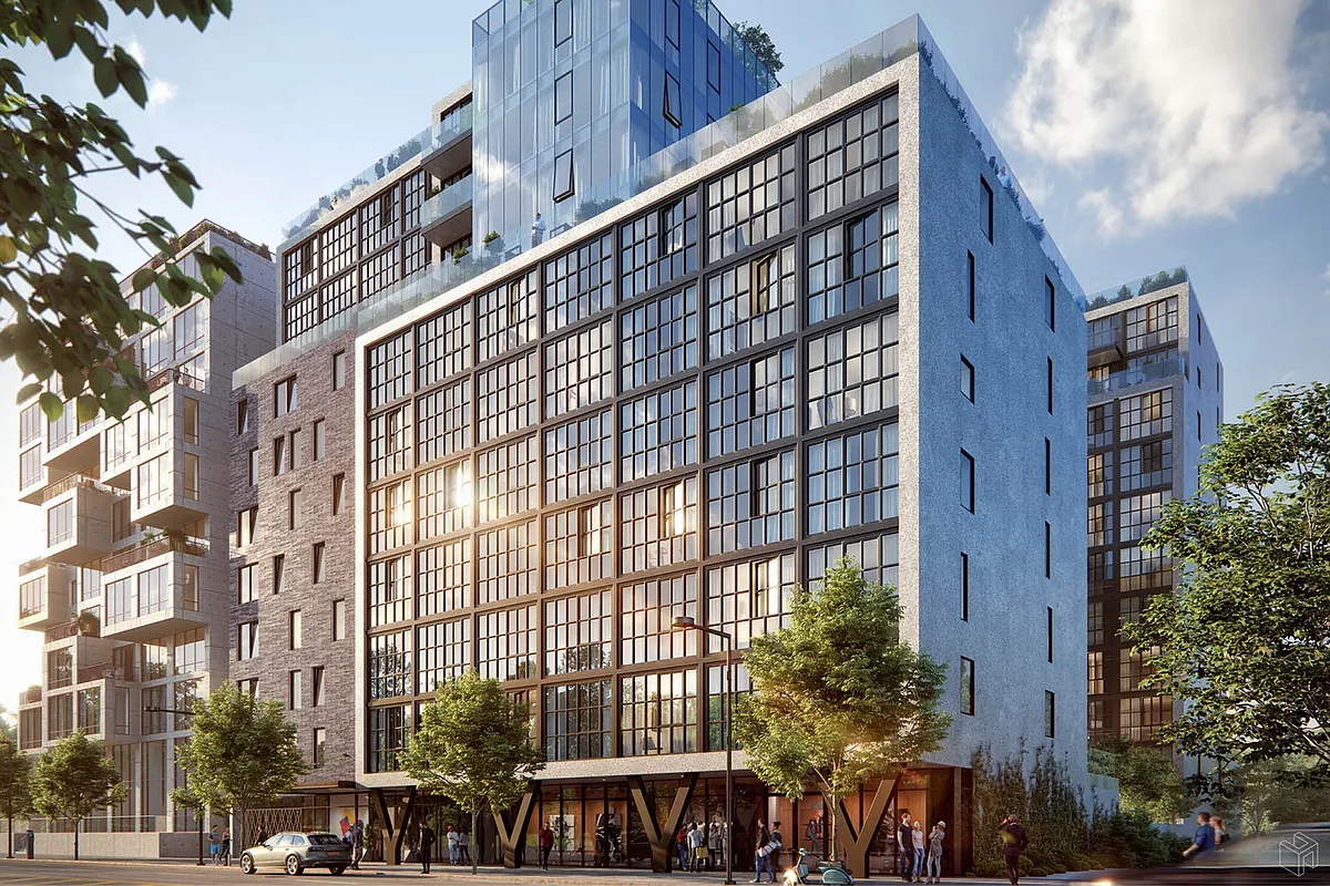 22-18 JACKSON Avenue 208