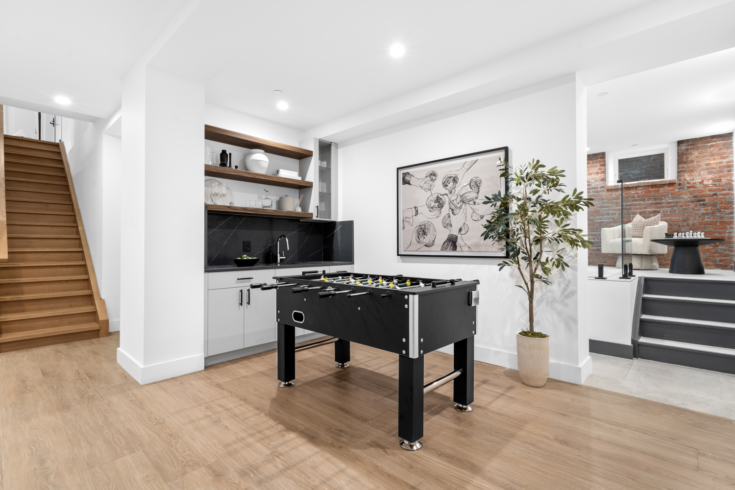 205 14TH Street TH