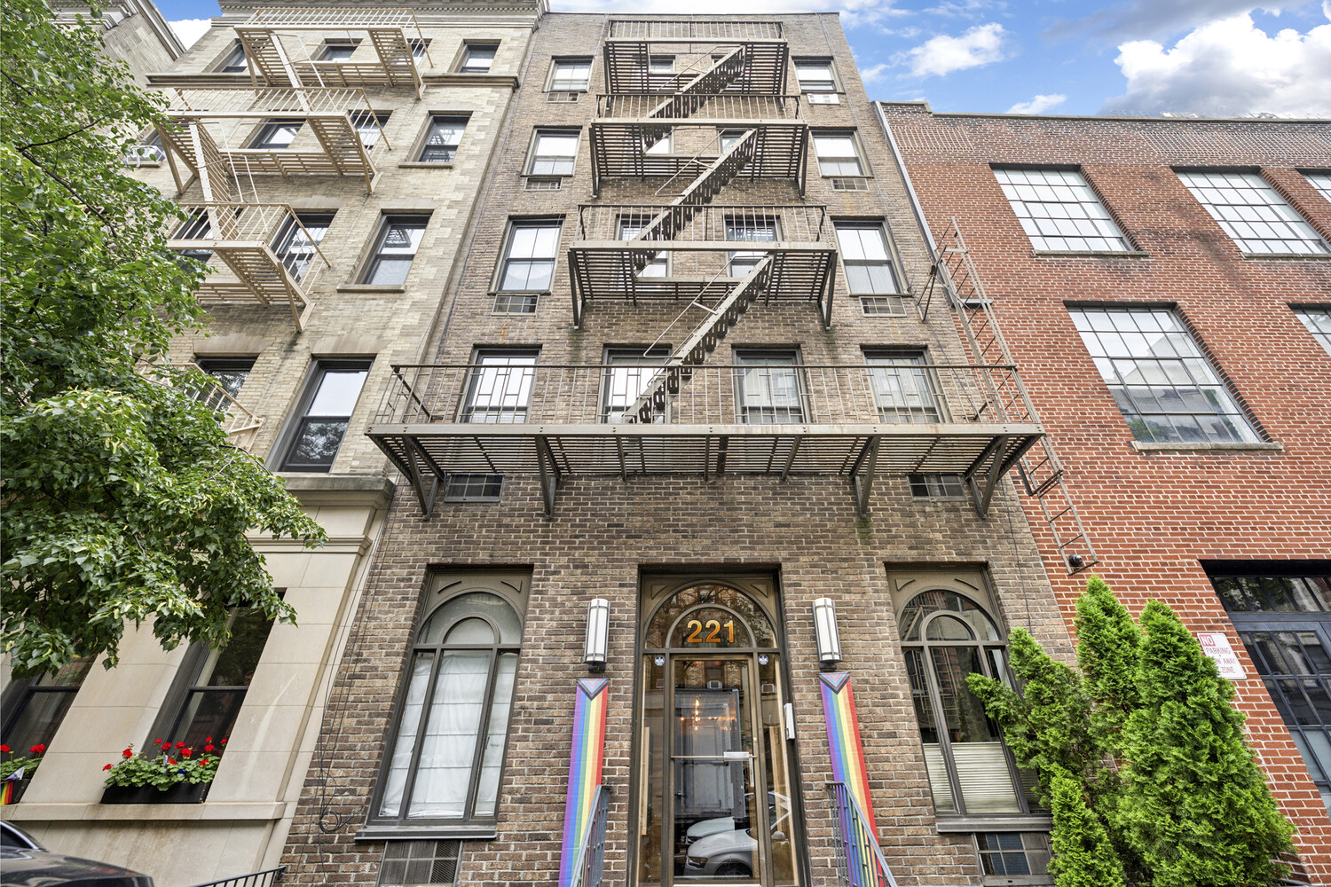 221 W 21ST Street 1A