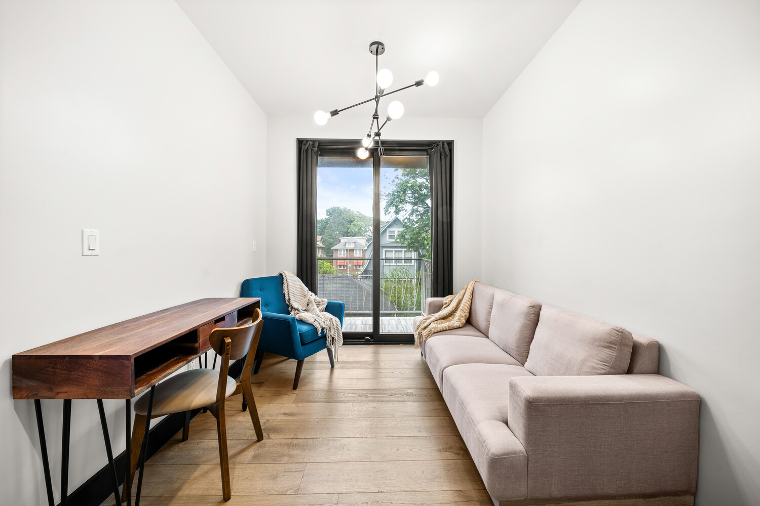 785 E 34TH Street 2C