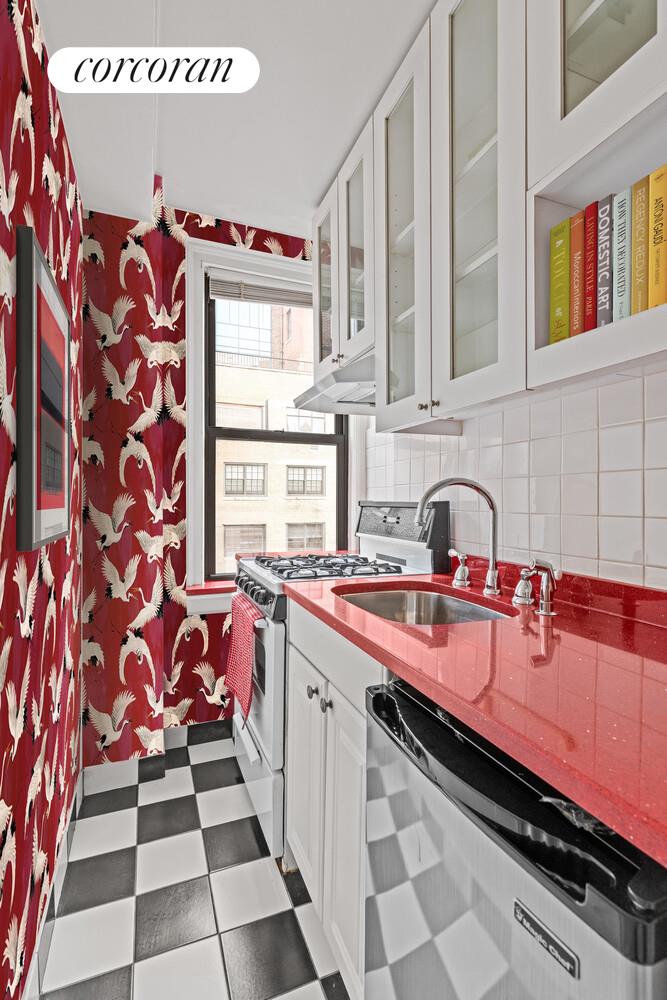 45 5TH Avenue 16C