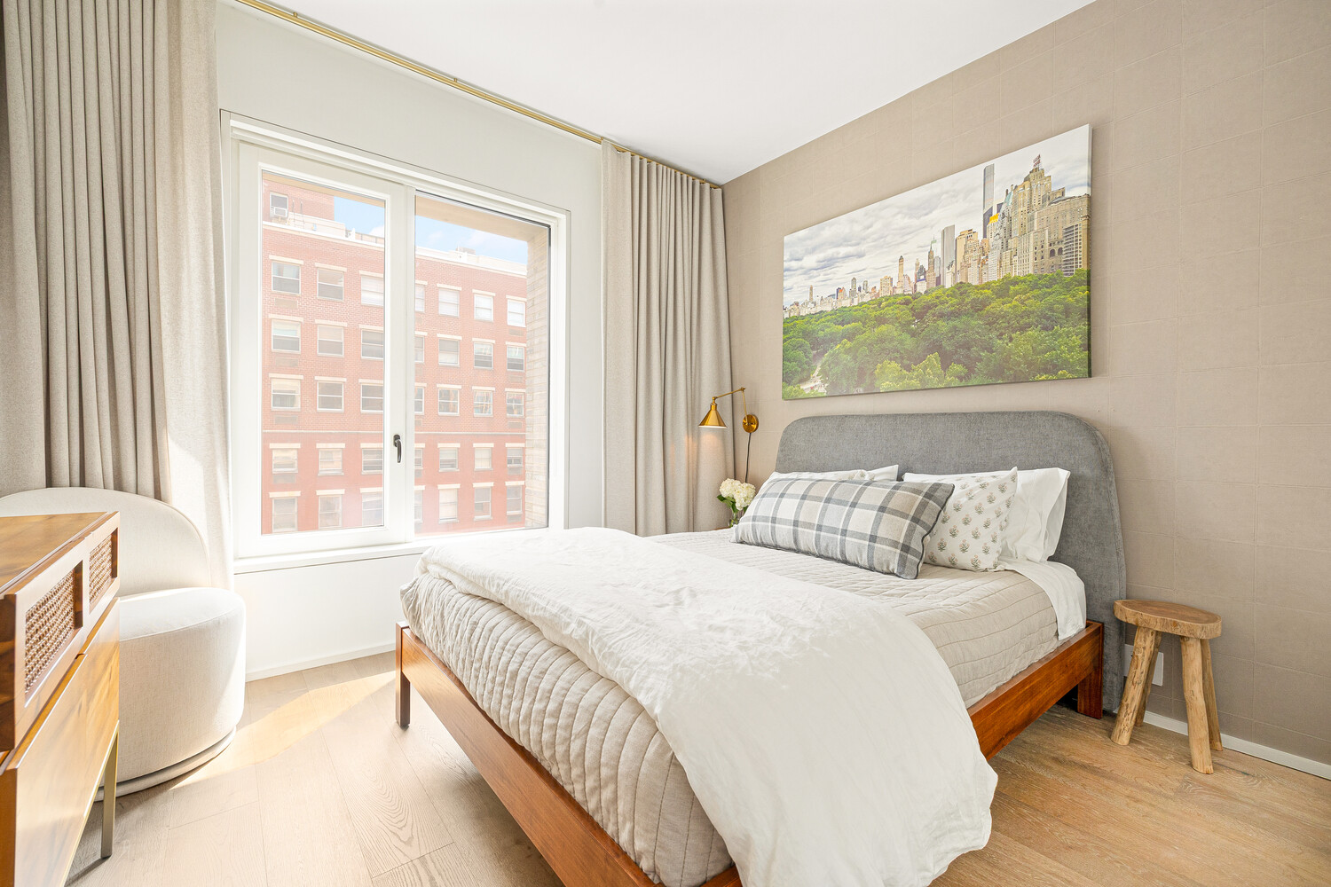 345 W 14TH Street 5A