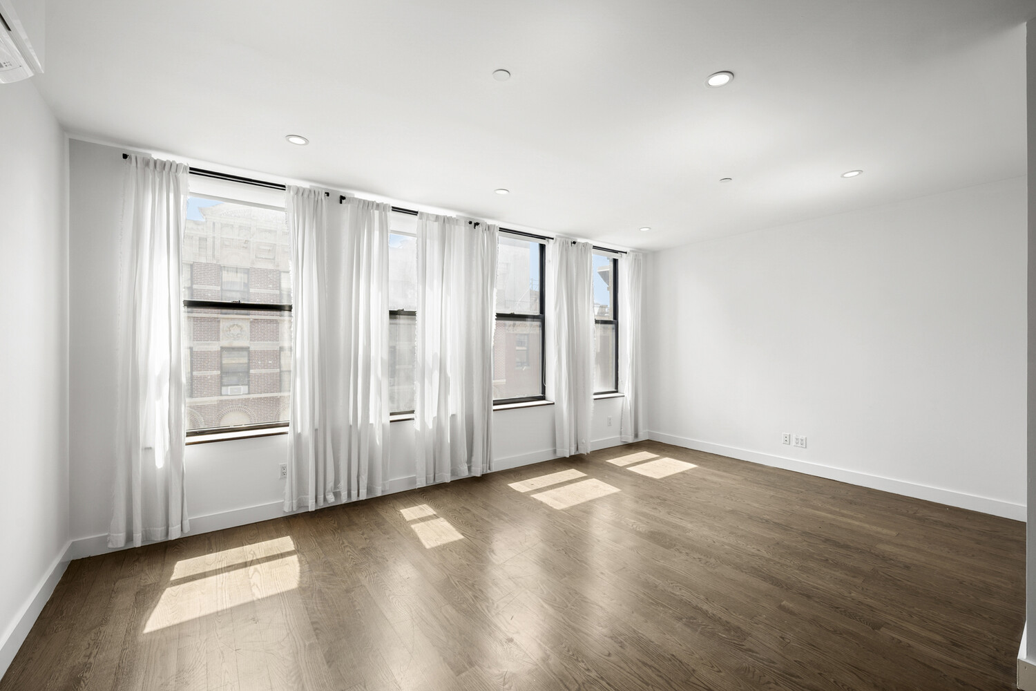 17 ORCHARD Street 5