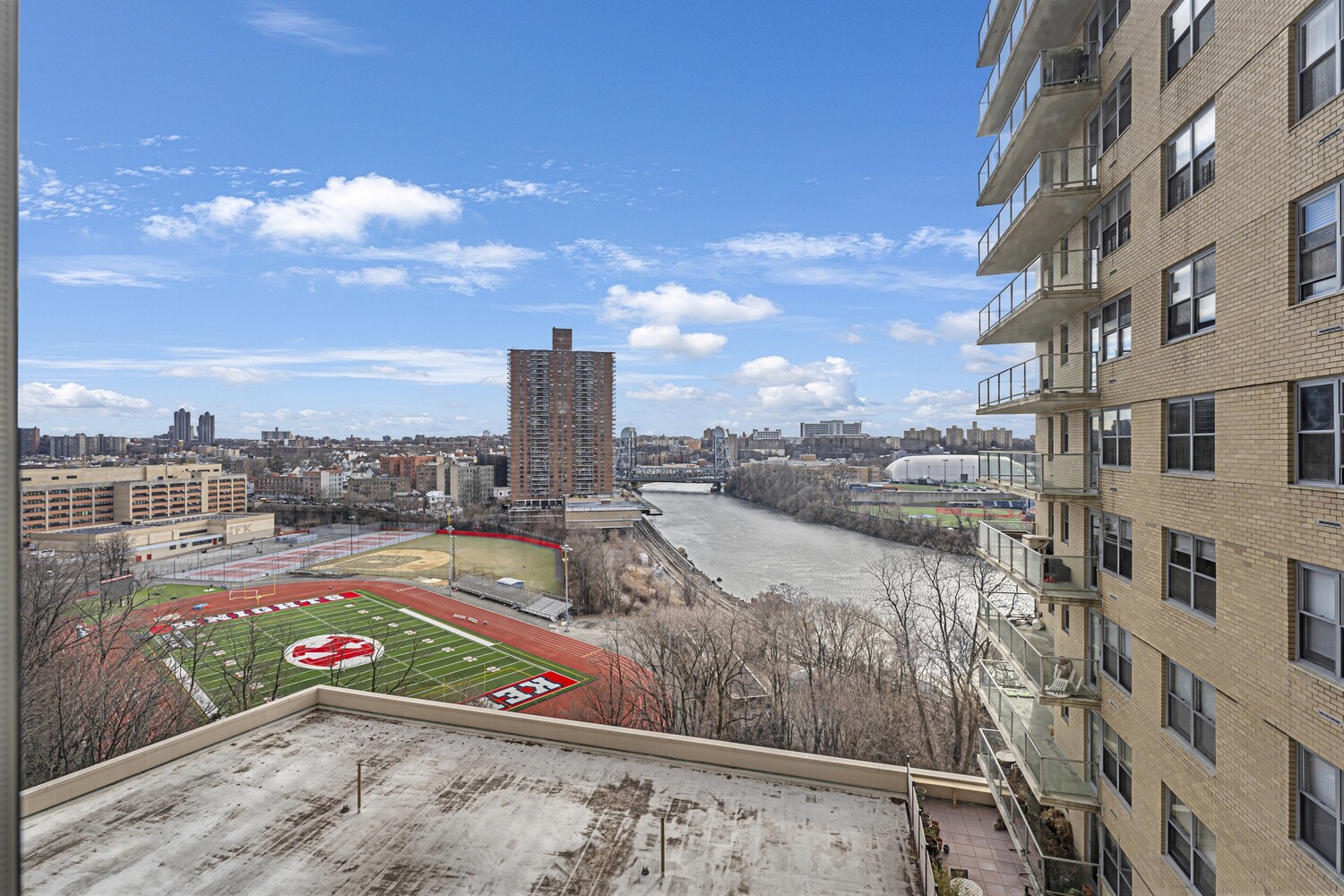 2500 JOHNSON Avenue 6T
