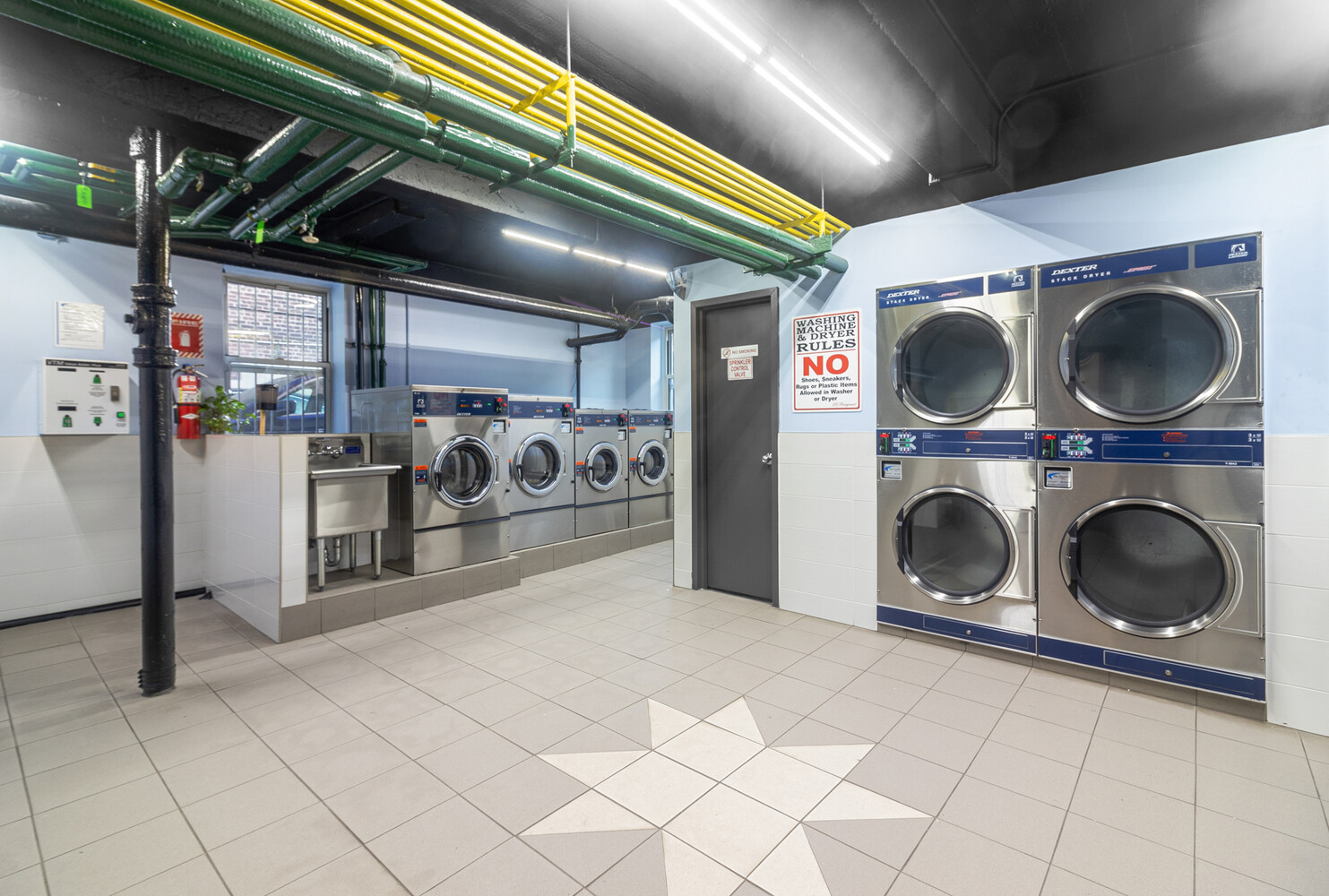 63-109 SAUNDERS Street 3A
