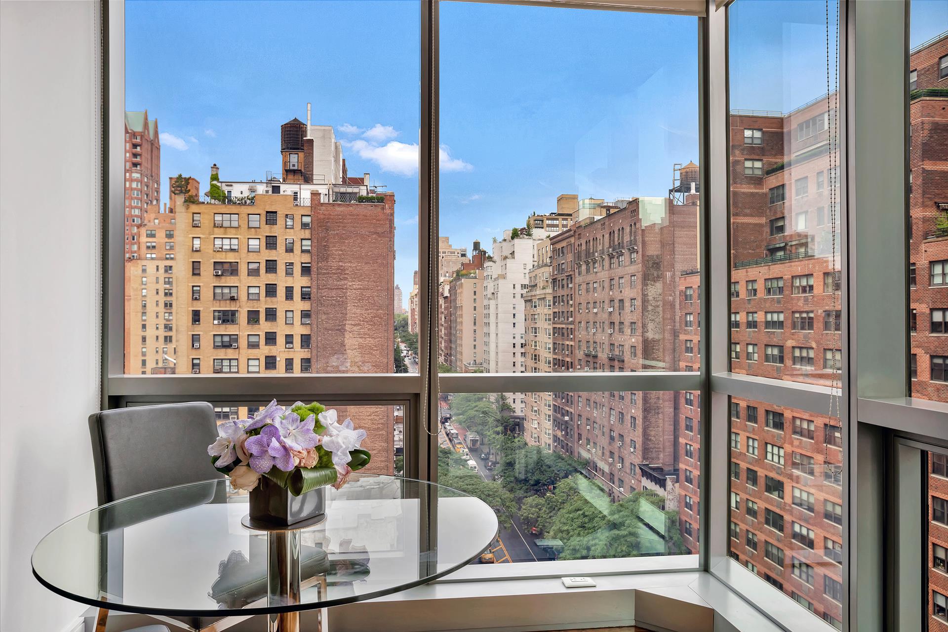 300 E 79TH Street 11B