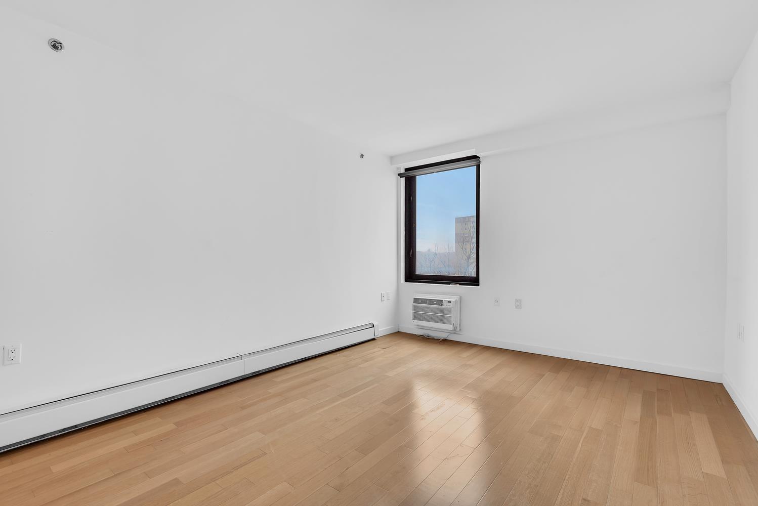 91-16 SHORE FRONT Parkway 5E