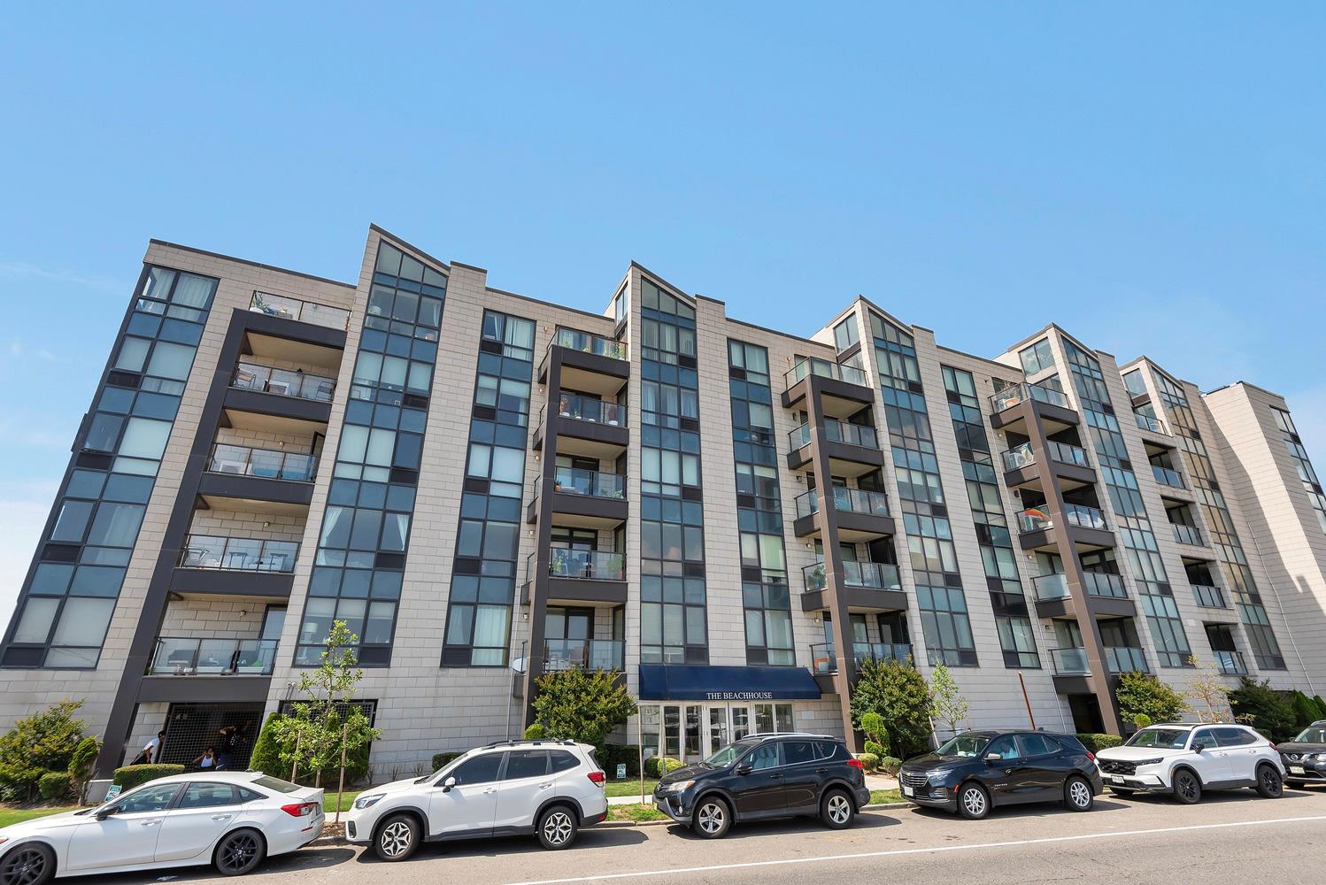 91-16 SHORE FRONT Parkway 5E