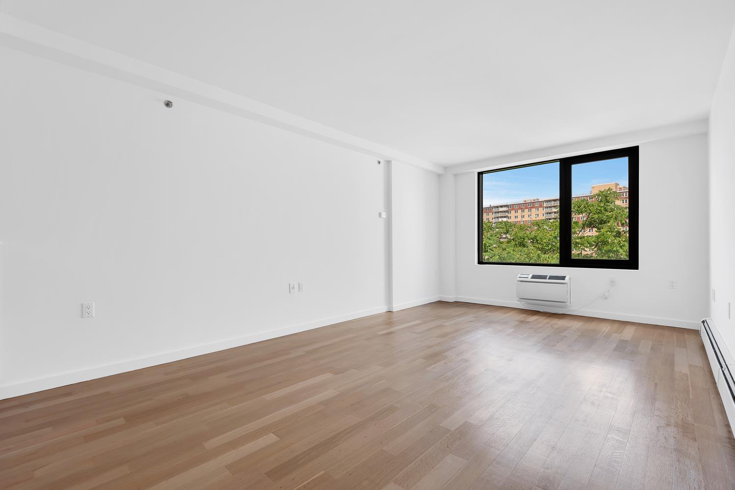 91-16 SHORE FRONT Parkway 5E