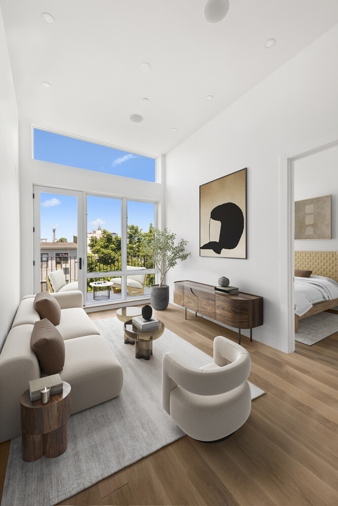 1019 HANCOCK Street 4B