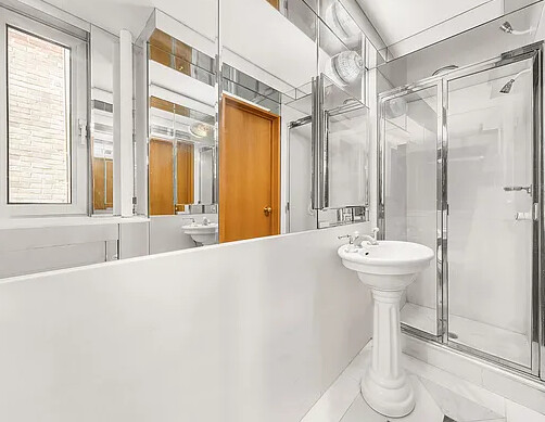 120 CENTRAL Park S 6AB