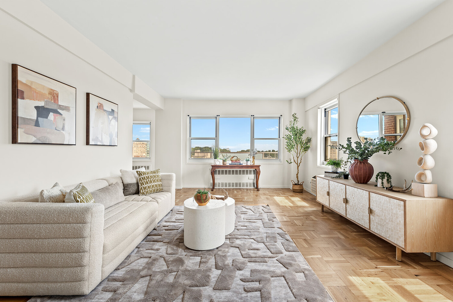 10 PLAZA Street 15A
