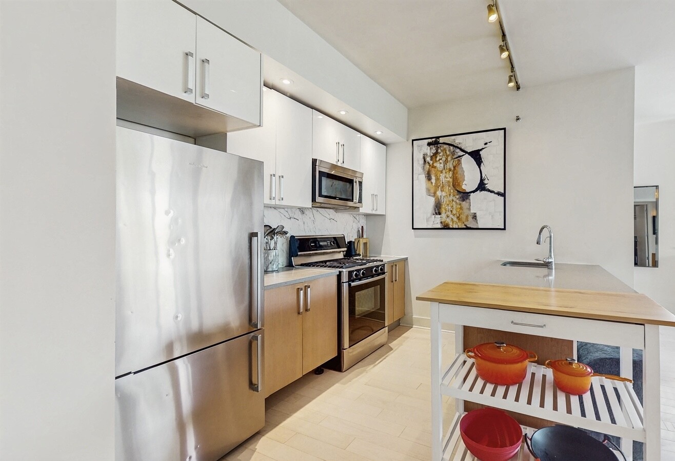 100 MASPETH Avenue 5C