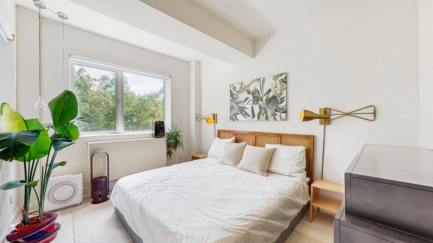 100 MASPETH Avenue 5C
