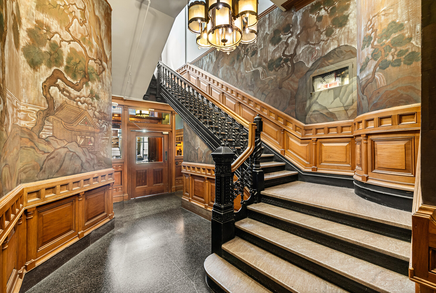 284 5TH Avenue 7D