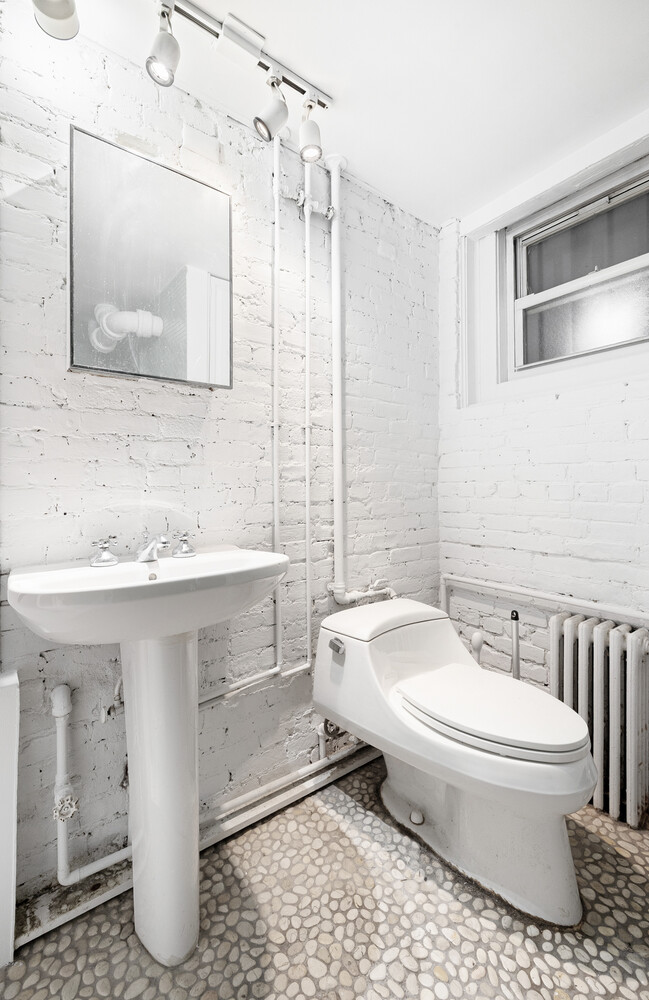 269 CLINTON Avenue A3