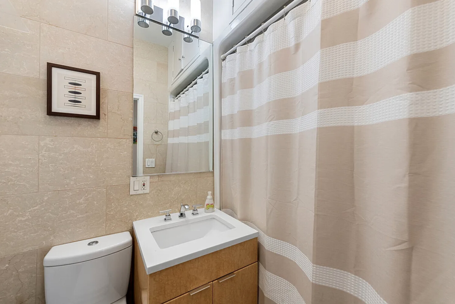 422 W BROADWAY 3F