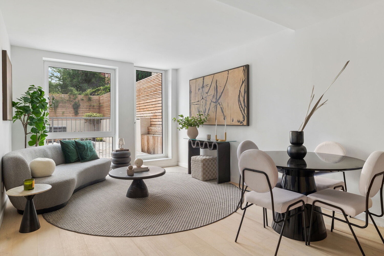 123 MESEROLE Avenue GARDEN