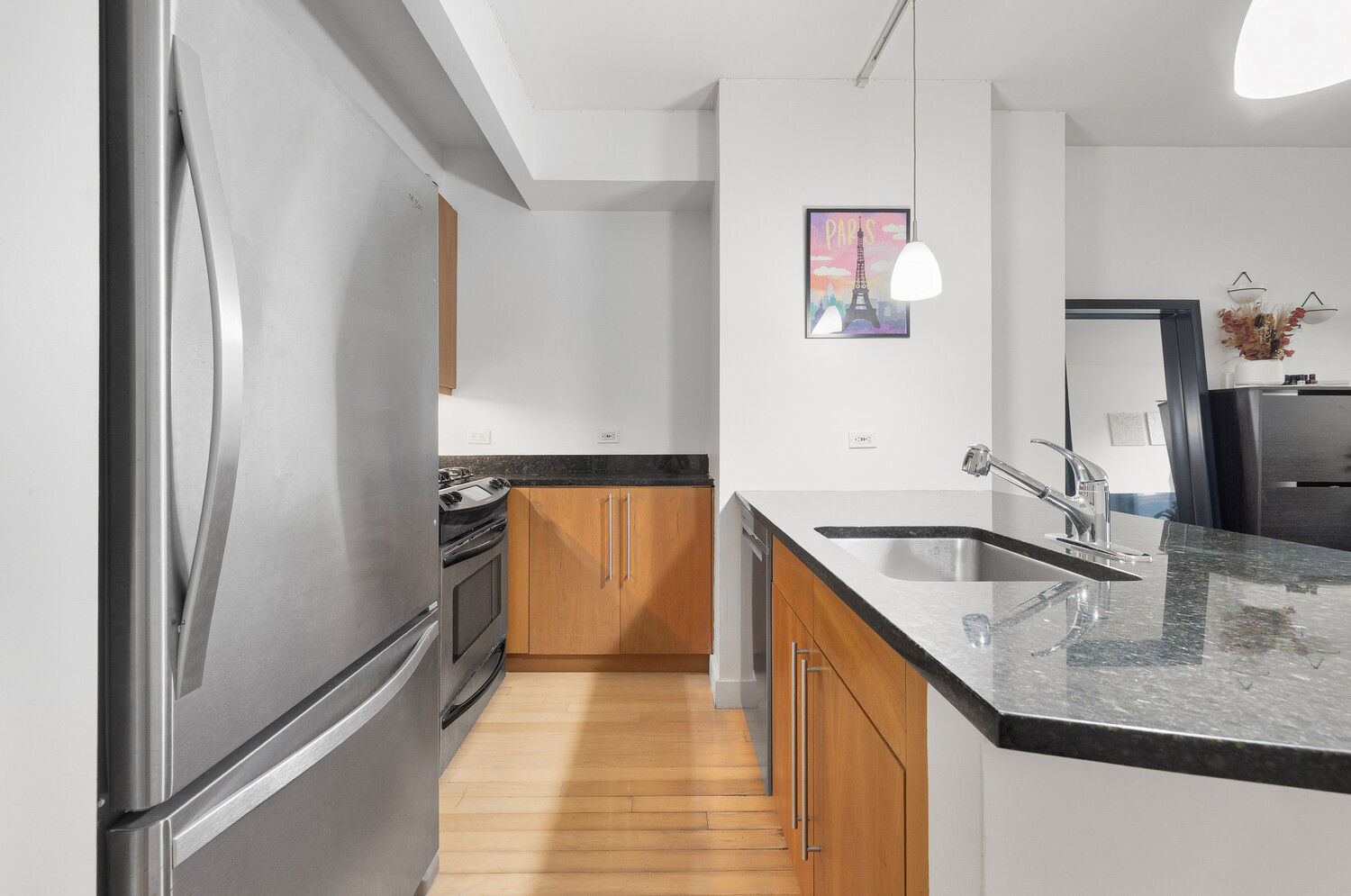 242 E 25TH Street 7C