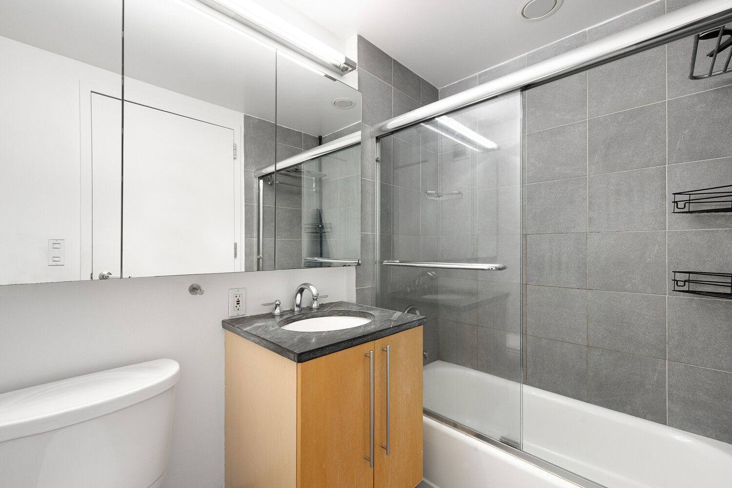 242 E 25TH Street 7C