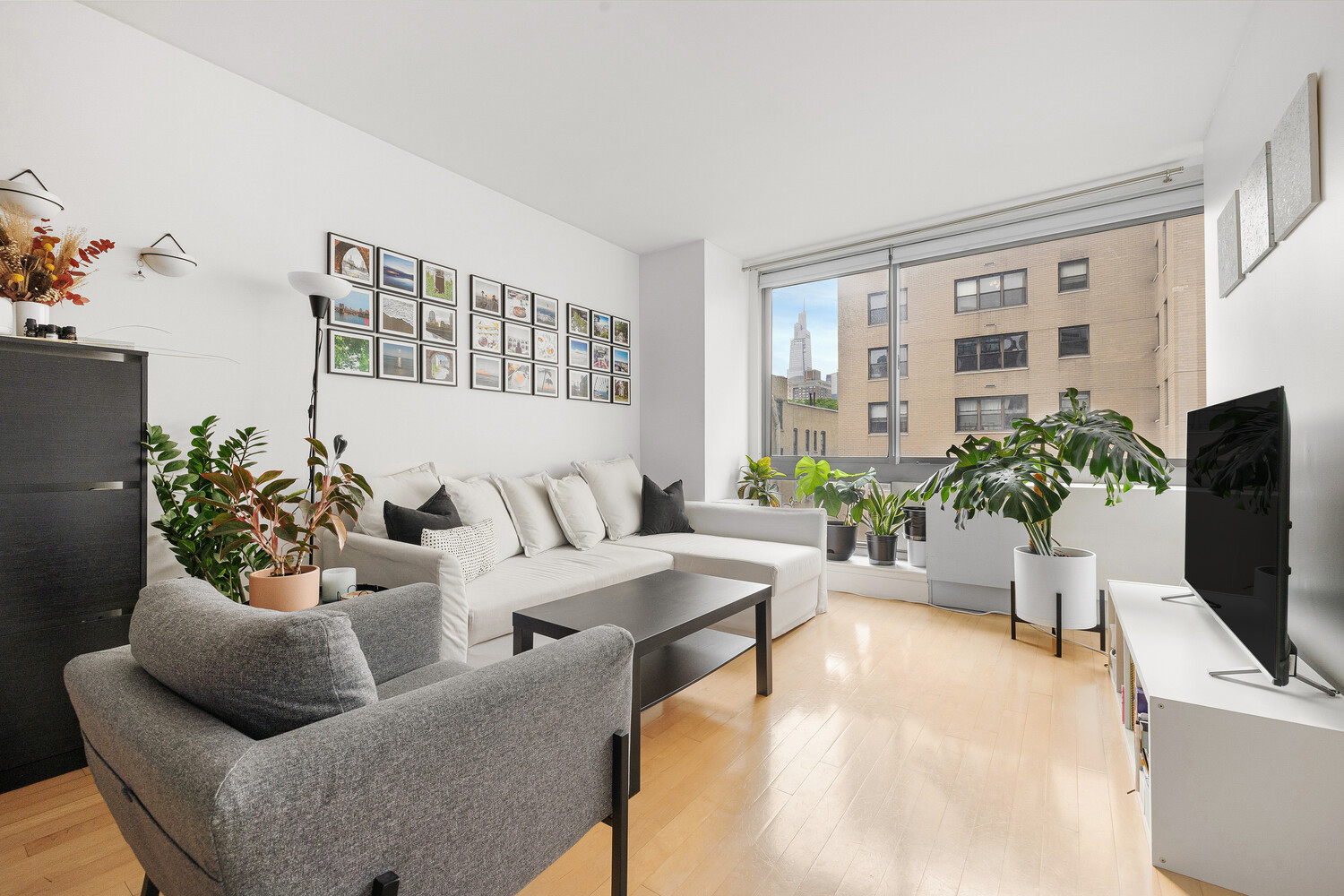 242 E 25TH Street 7C