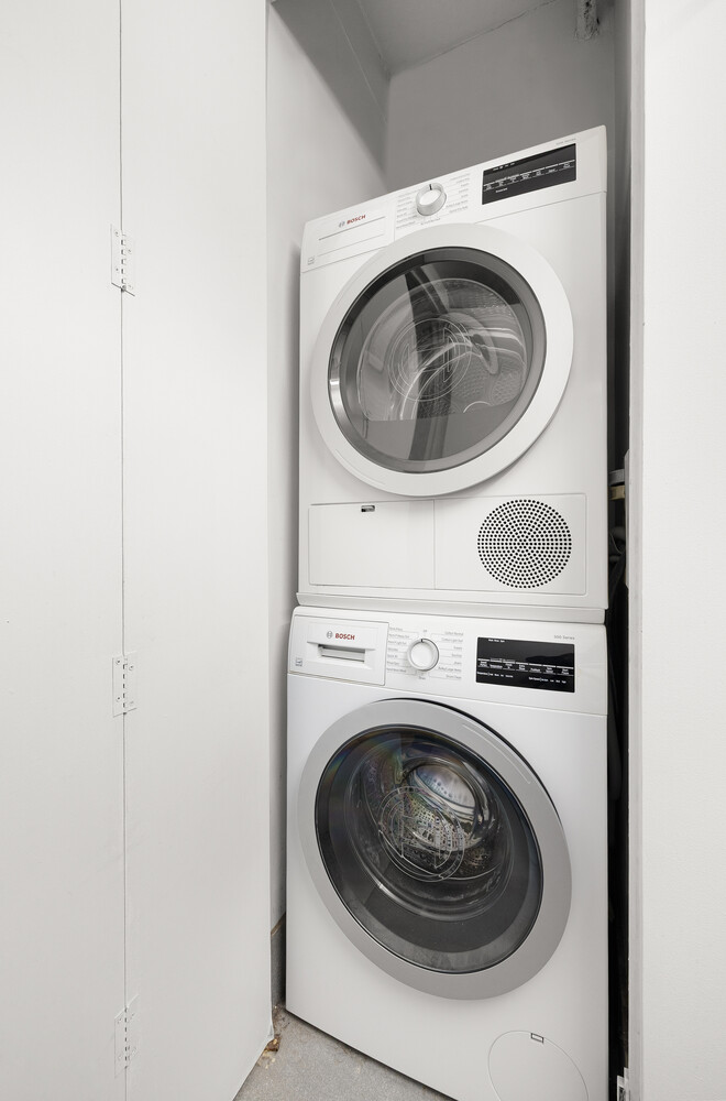 242 E 25TH Street 7C