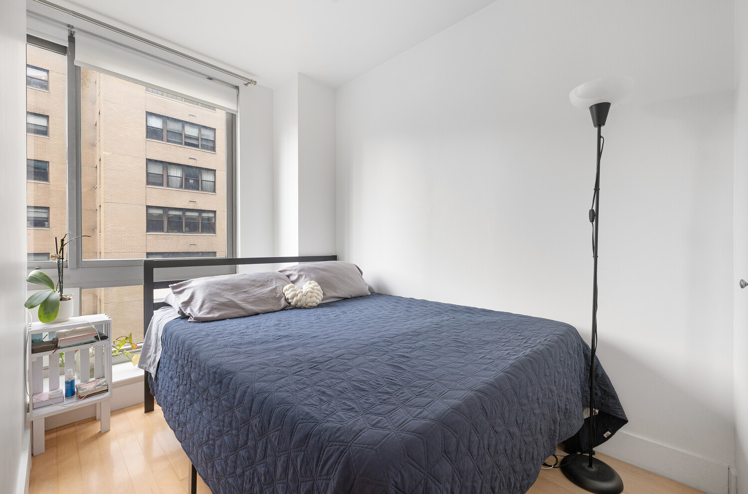 242 E 25TH Street 7C