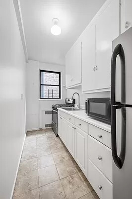 350 E 54TH Street 3K