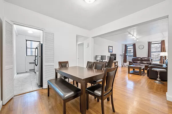 350 E 54TH Street 3K