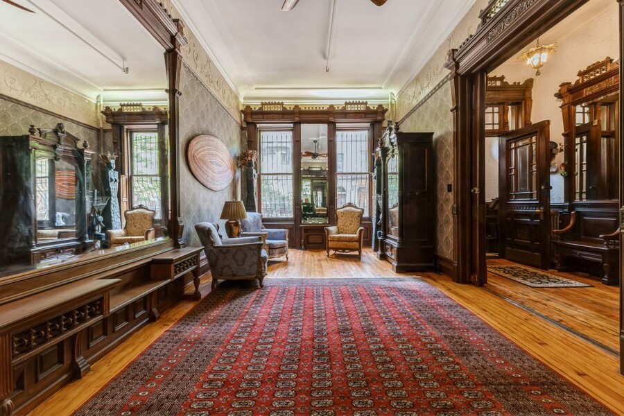 11 W 121ST Street