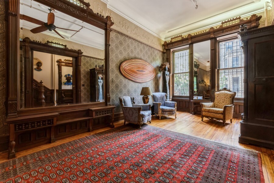 11 W 121ST Street