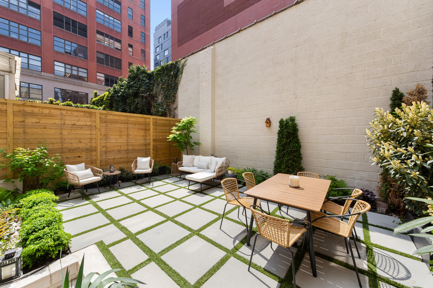 451 HUDSON Street 2