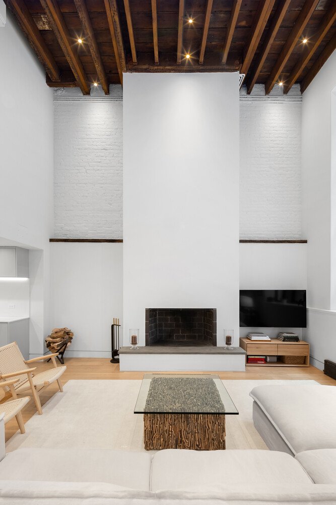 451 HUDSON Street 2