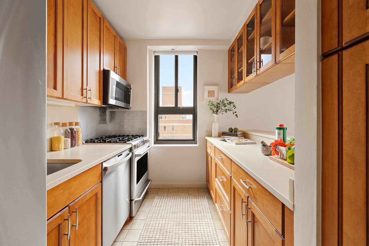 111 E 30TH Street 20A