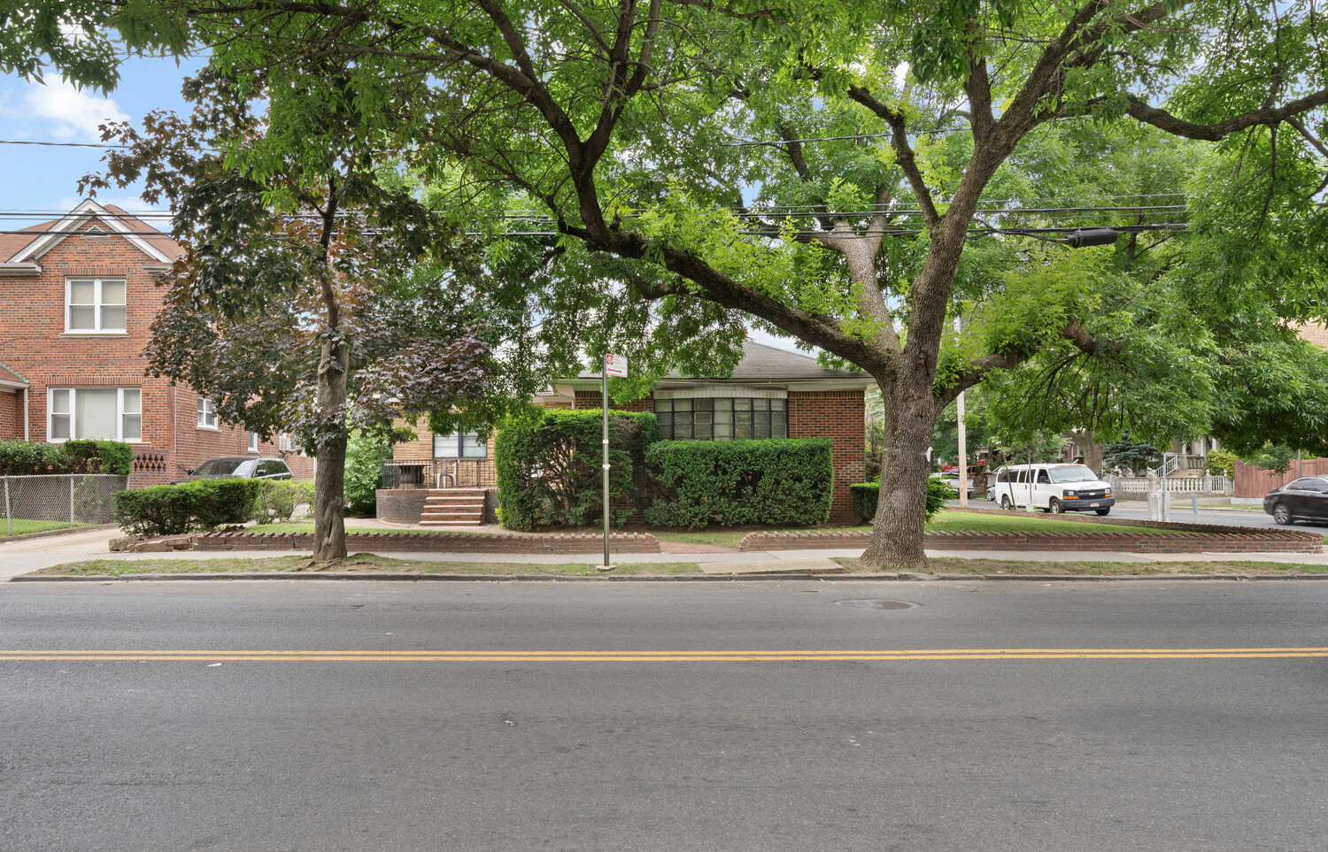 3521 GLENWOOD Road