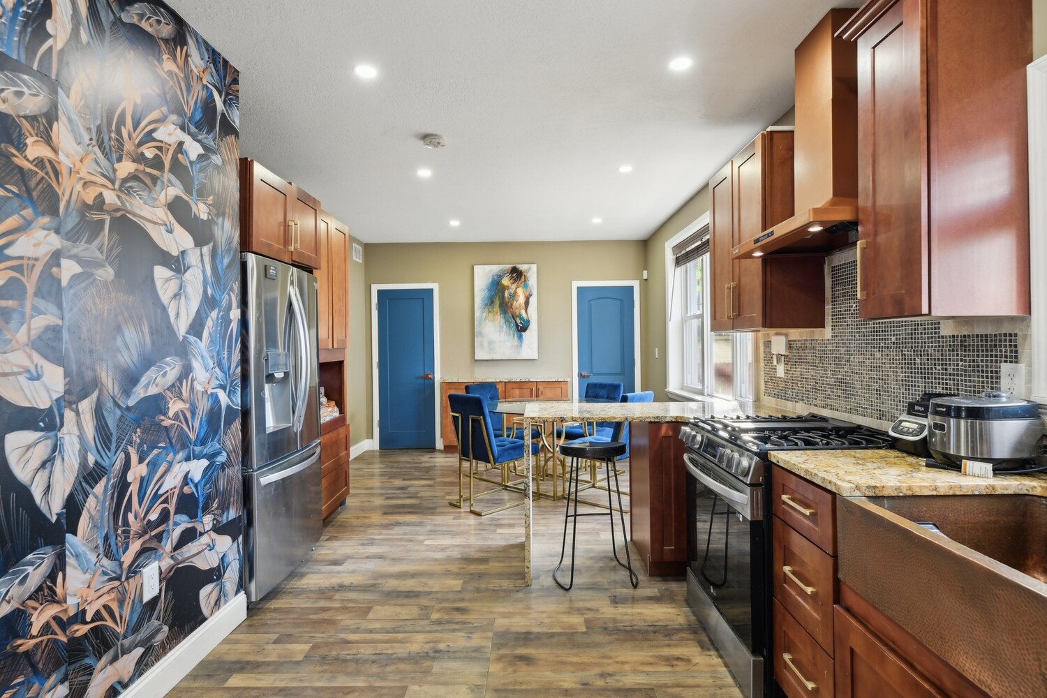 620 E 40TH Street