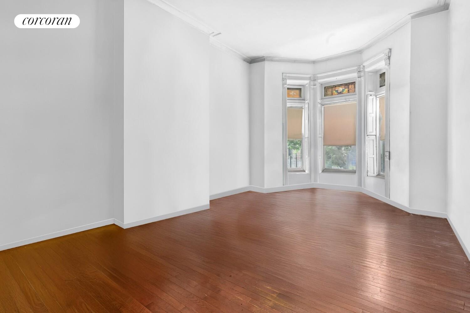 377 MAC DONOUGH Street