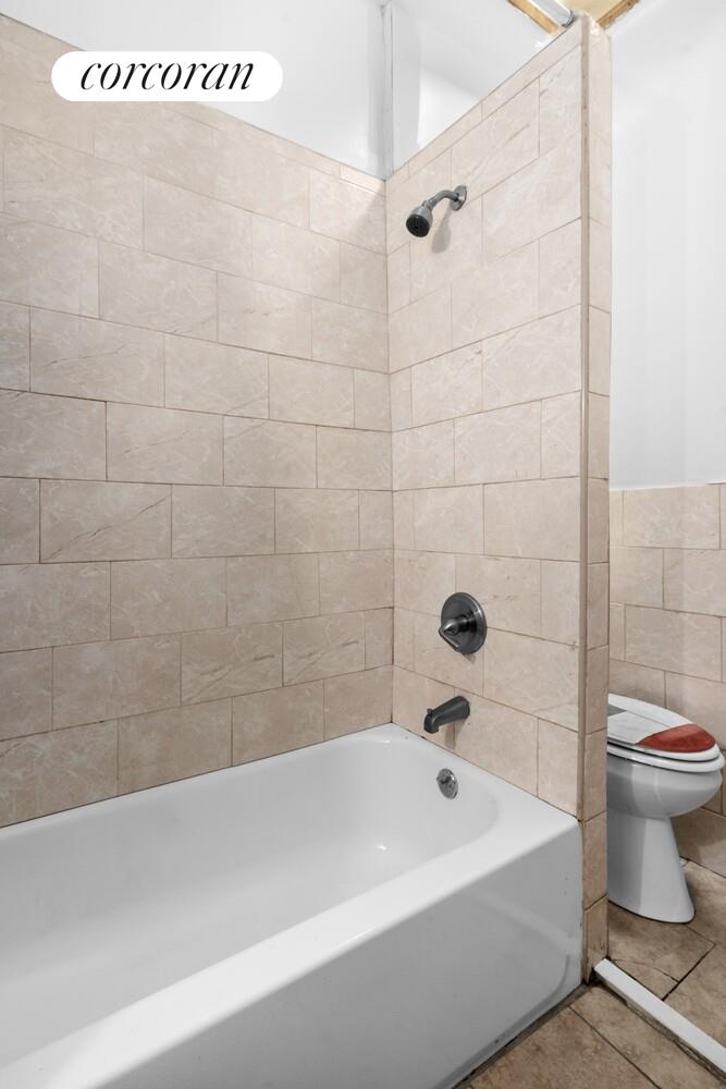 377 MAC DONOUGH Street