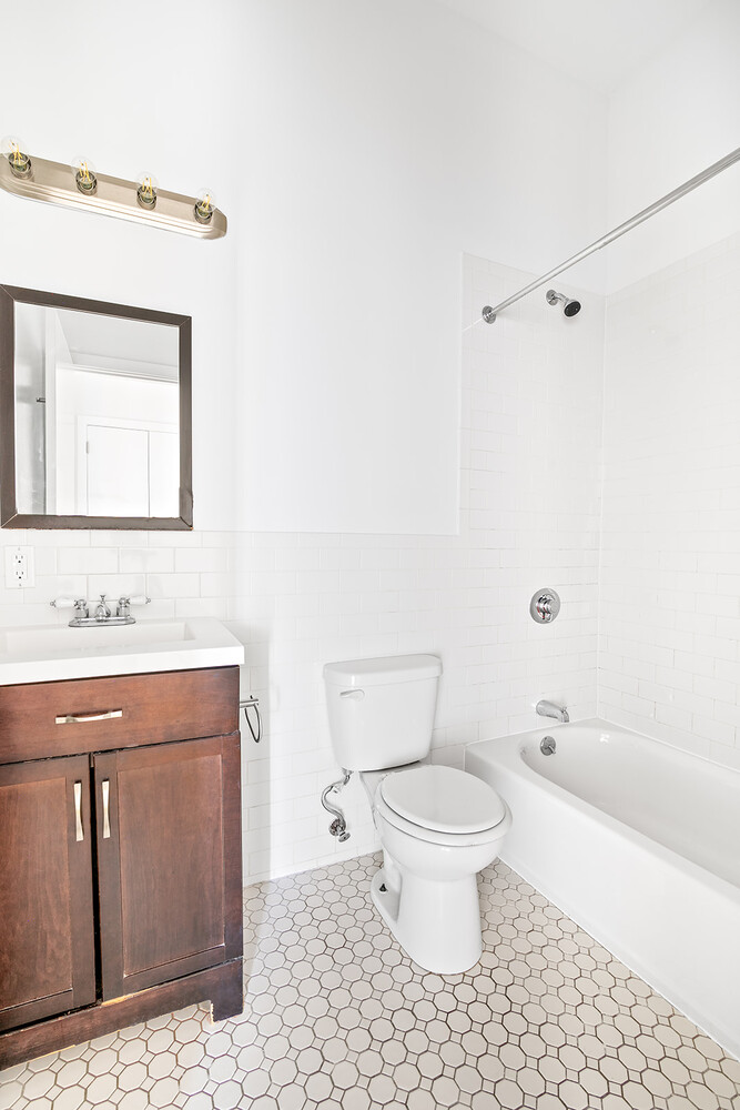 75 STANHOPE Street 2