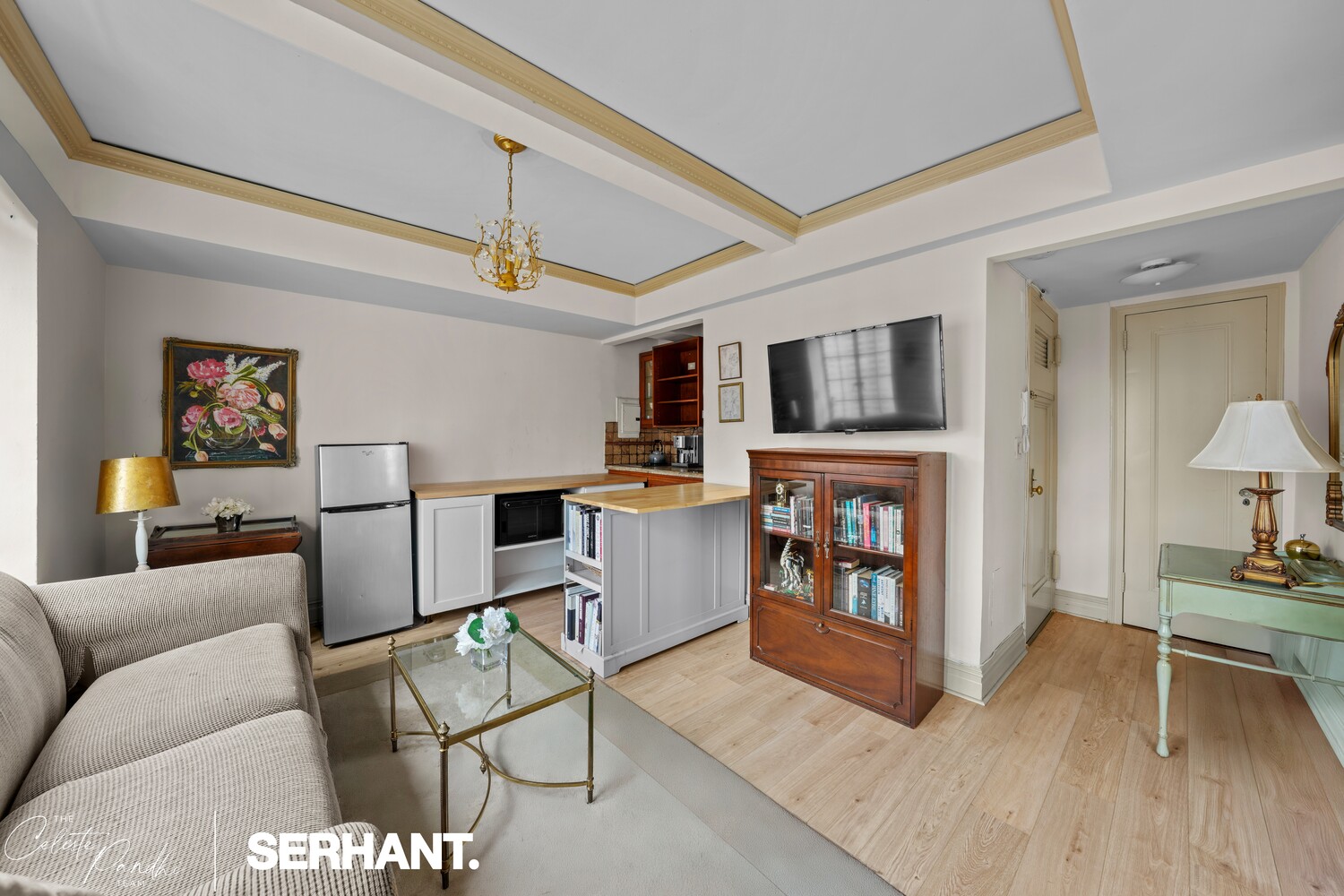 320 E 42ND Street 2318