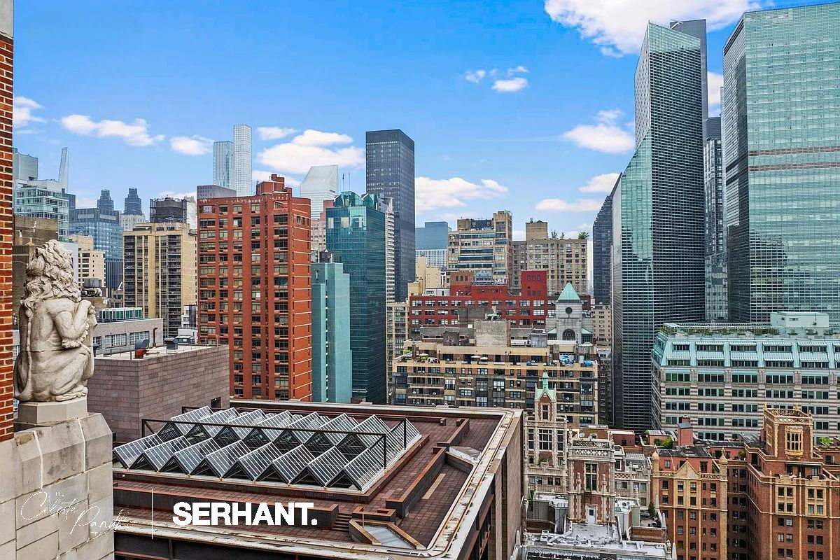 320 E 42ND Street 2318