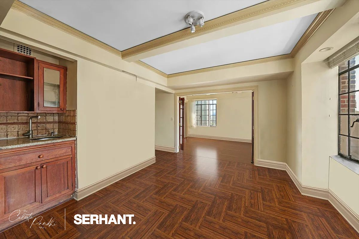 320 E 42ND Street 2318