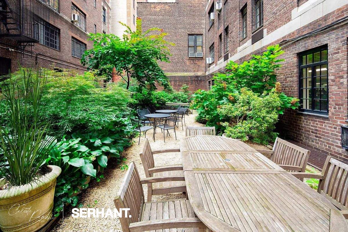 320 E 42ND Street 2318