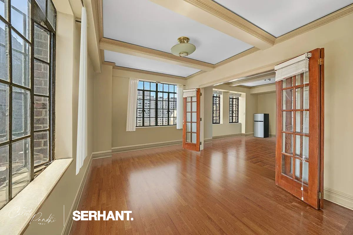 320 E 42ND Street 2318