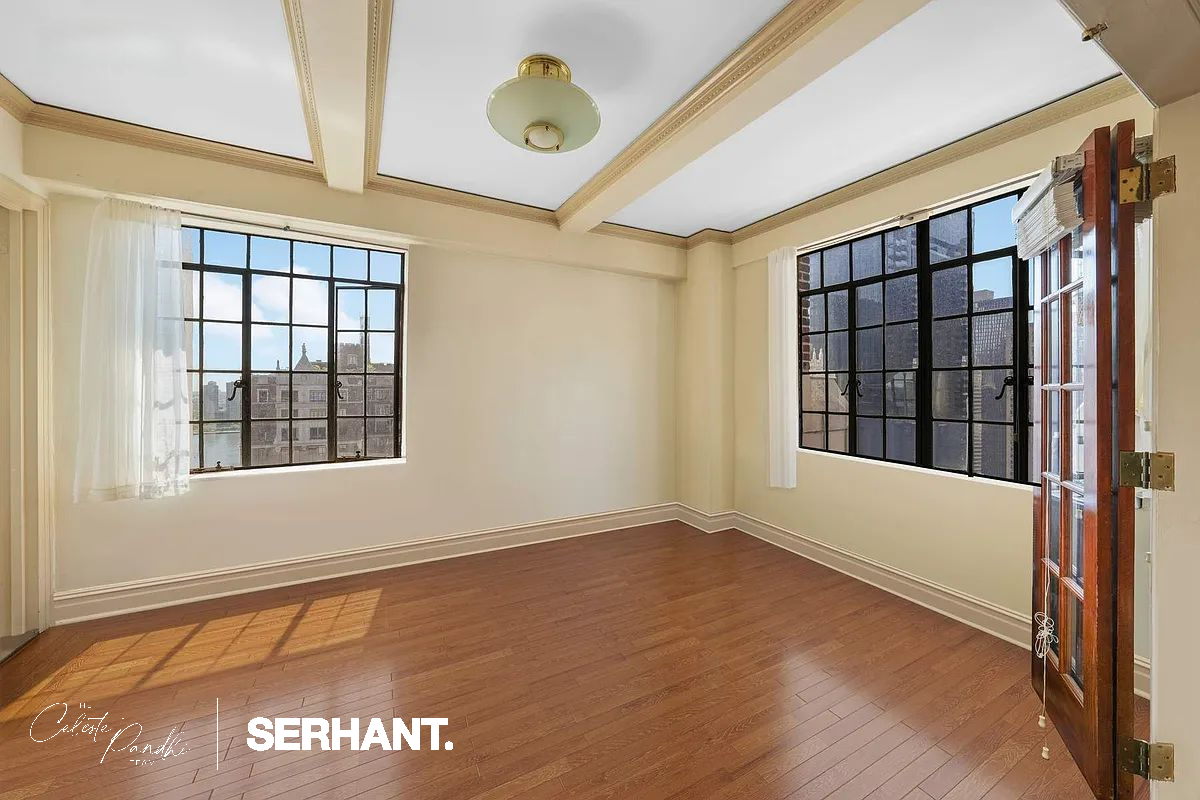 320 E 42ND Street 2318