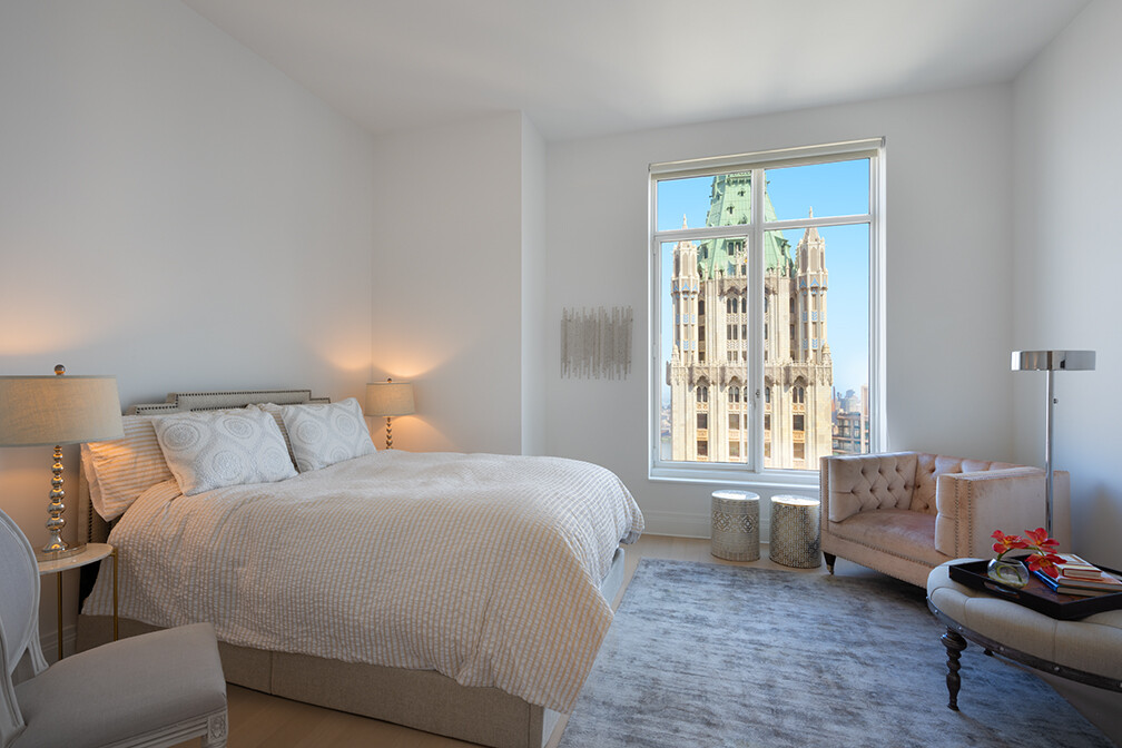 30 PARK Place 64B