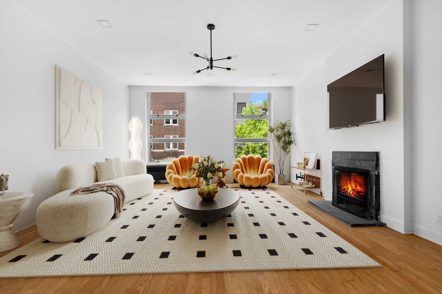 33 W 9TH Street
