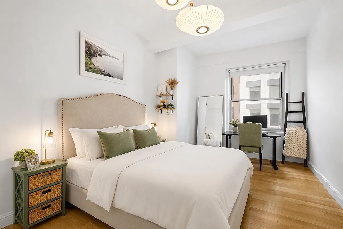 88 GREENWICH Street 604