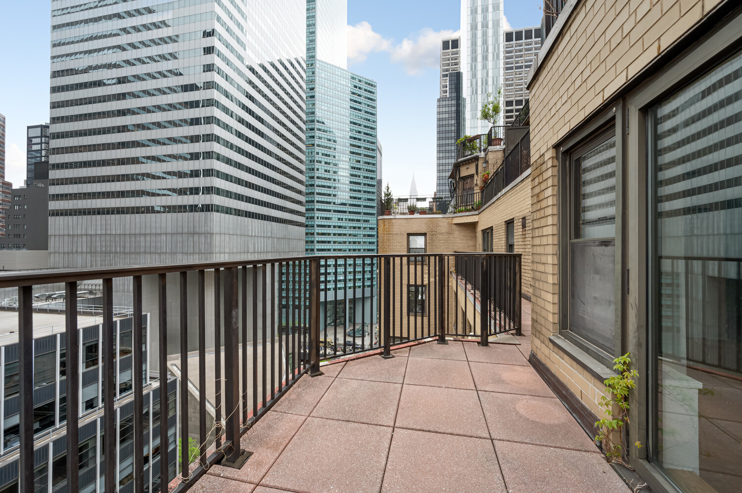 135 E 54TH Street 16E